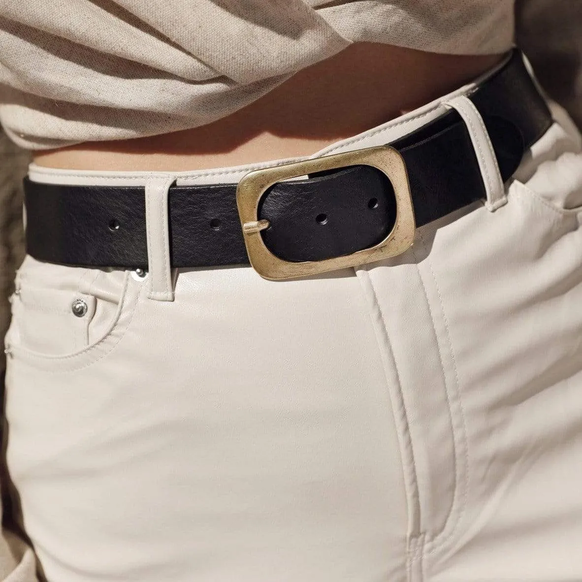 Jodi | Statement Buckle Classic Leather Belt